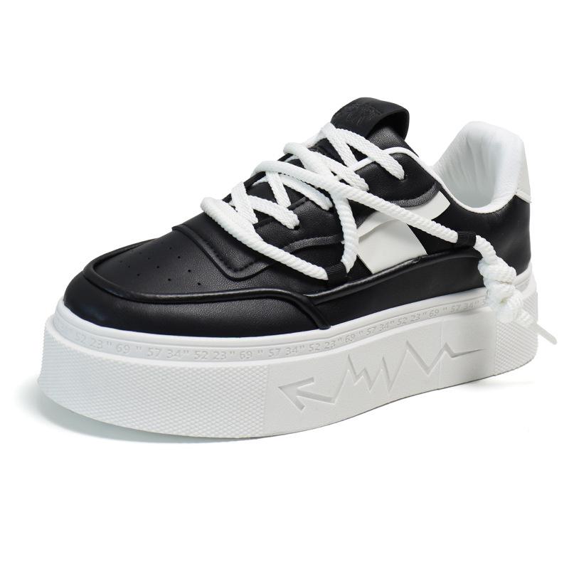 

Мужские низкие туфли на толстой подошве, увеличивающие рост – новая весенняя мода, универсальная модель белого цвета WK01