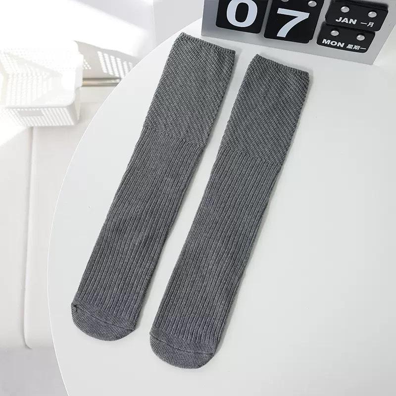 

Женские весенне-осенние ретро однотонные носки-гольфы в преппи-стиле 1 pair серый
