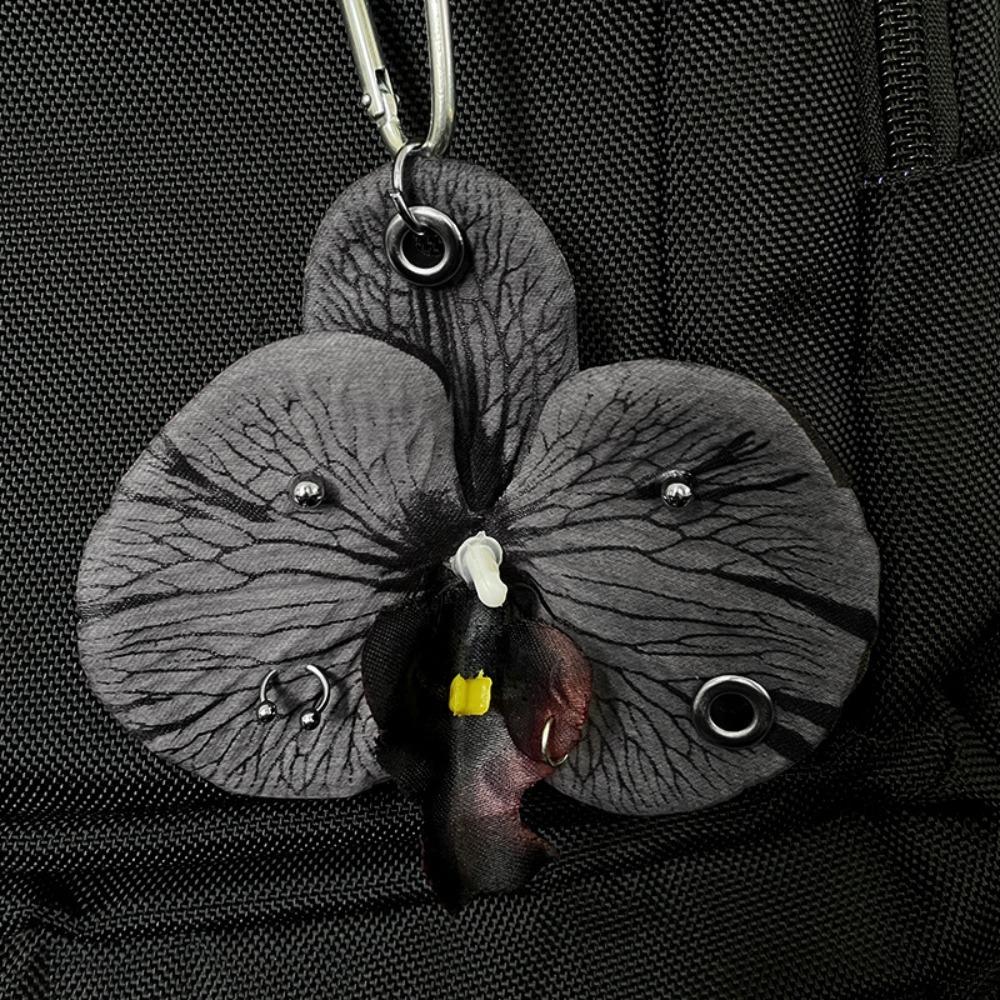 Dekorace na batoh Klíčenka s orchidejí Phalaenopsis Dárky Simulace Květinový přívěsek Taška