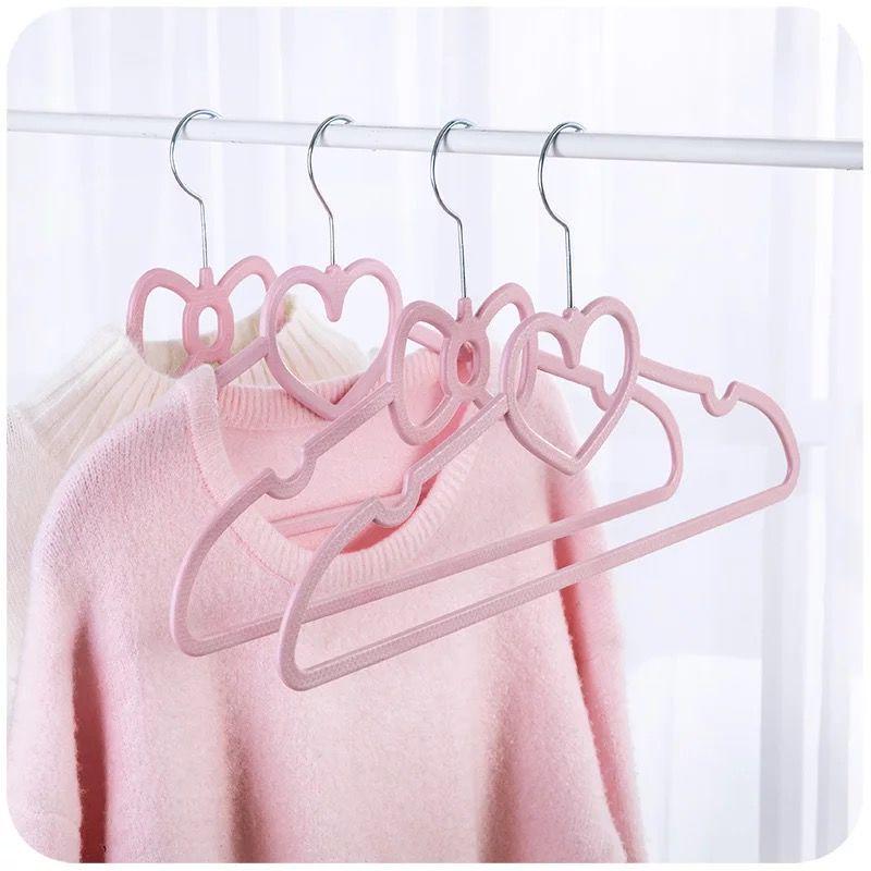 Heart-Shaped Non-Slip Clothes Hanger - Cute Pink Bow Design, Seamless for Wet & Dry Use