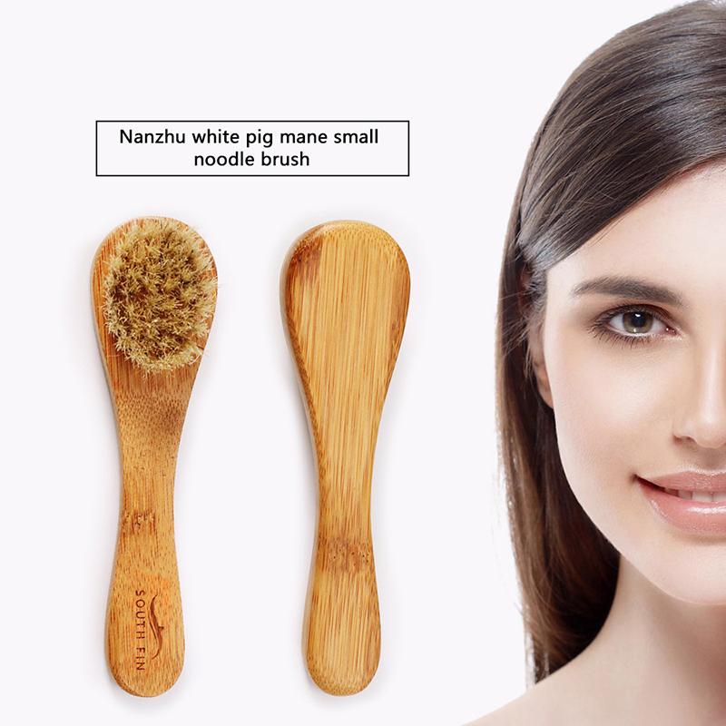Natural Bristle Facial Brush – Exfoliating Skin Care Tool with Wooden Handle for Face and Body, Suitable for All Genders