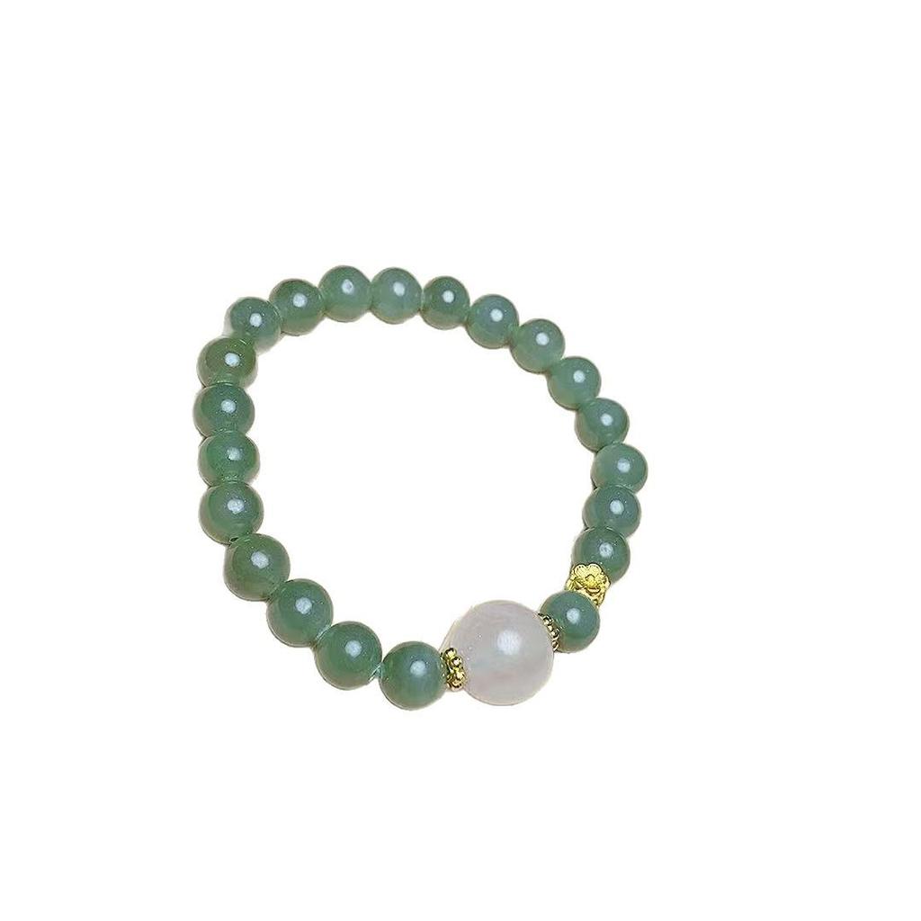 Hetian Jade Women's Fashion Bracelet - Elegant & Versatile Jewelry Piece