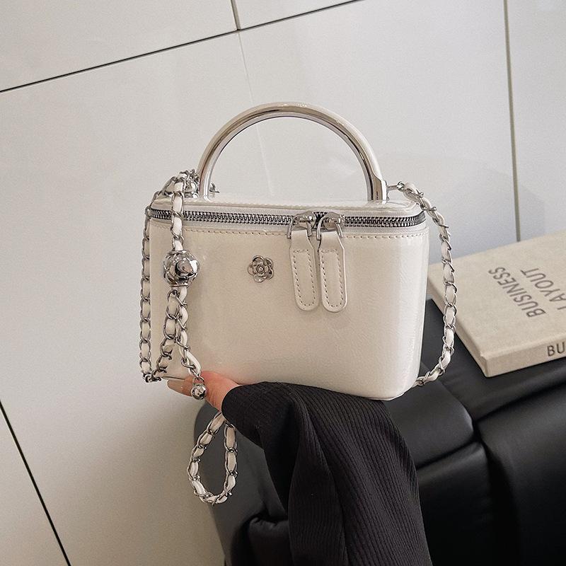 Shoulder bag Small daisy box bag Slack high-intelligence diamond chain Crossbody portable small square bag
