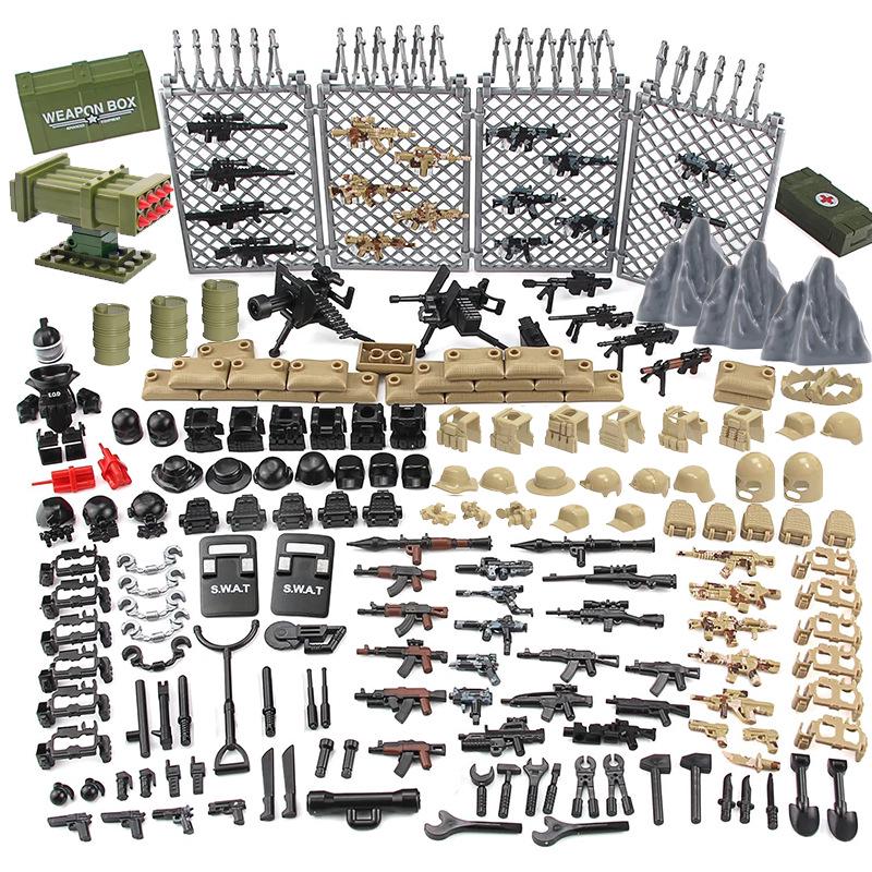 WWII Military Figure Set with Weapons & Sandbags Building Blocks