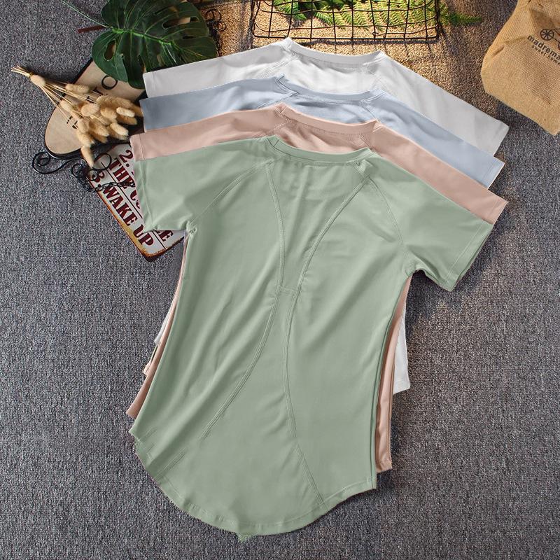 

Women s 2025 Spring Yoga Set: Short Shorts & Short Sleeve Fitness Top S