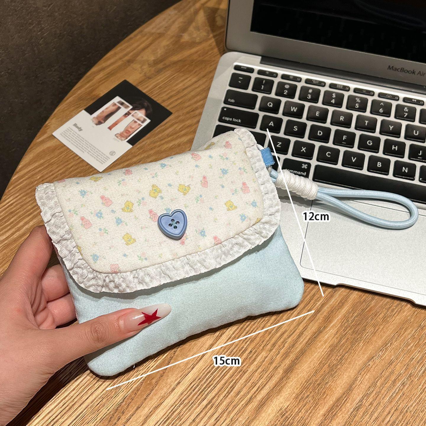 

Portable Sanitary Napkin Storage Bag for Women Cute Cartoon Large Capacity Period Pouch 15*12cm