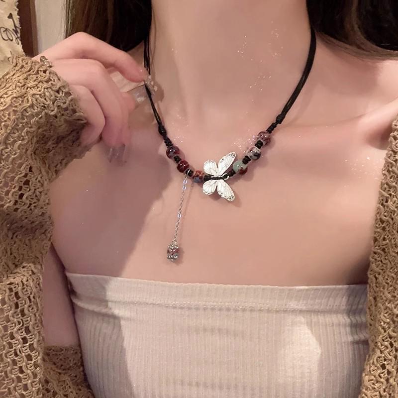 Spicy Girl Tassel Pearl Necklace: Elegant, Versatile Clavicle Jewelry for Women