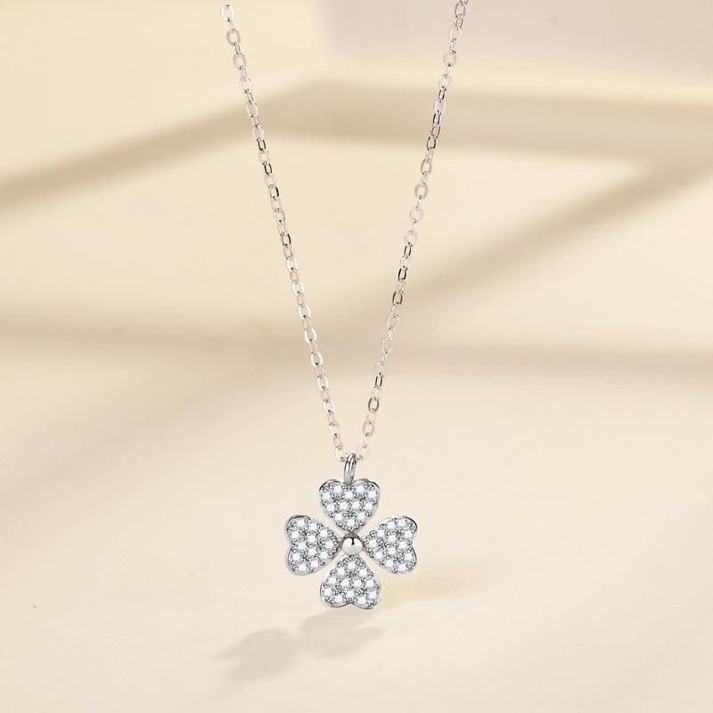 S925 Sterling Silver Four-Leaf Clover Necklace: Elegant and Versatile Clavicle Chain Pendant for Women 925 Silver белого золота