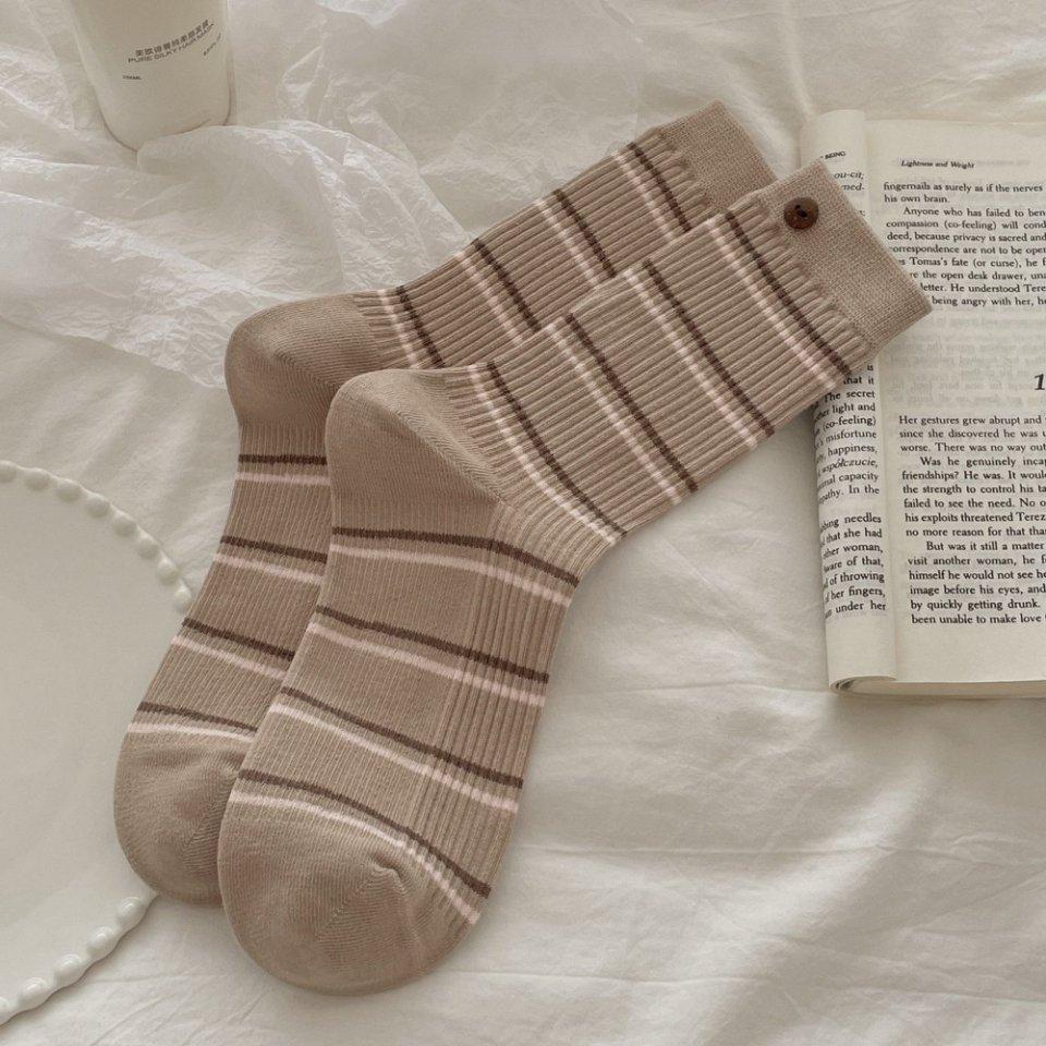 Retro Striped Socks for Women In Autumn and Winter, Slightly Pressed for Slimming, Long Thigh-high Socks, Button-pile Socks, Cotton Socks