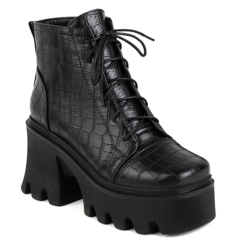 

Женские ботильоны на платформе 2025 Осень Черный Красный Белый Панк Высокий каблук Зима Мотоциклетные Короткие Ботинки Женские Готическая Обувь Комфорт 39 чёрный