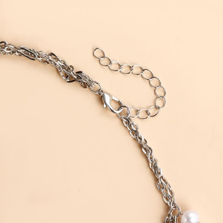 Modern Beaded Necklace with Pendant Details Choker Necklaces for Women Girls