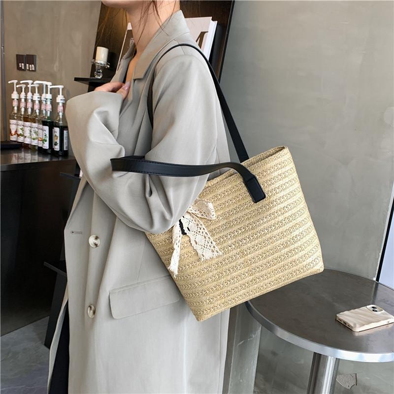 Large Capacity Shoulder Big Bag Women's 2025 New Woven Beach Bag Foreign Style Underarm Commuter Tote Straw Bag