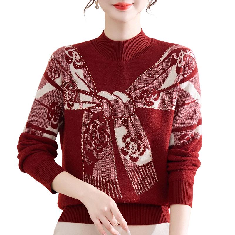 Stylish Winter Sweater for Middle-aged and Elderly: Warm Knitted Pullover with Plus Velvet for 50+ Mothers