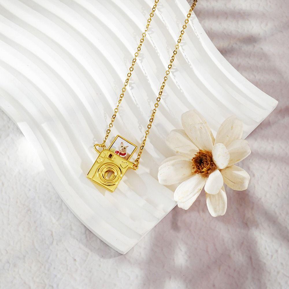 Stainless Steel Photo Frame Necklace Retractable Photo Album Necklace Camera Photo Pendant  Jewelry