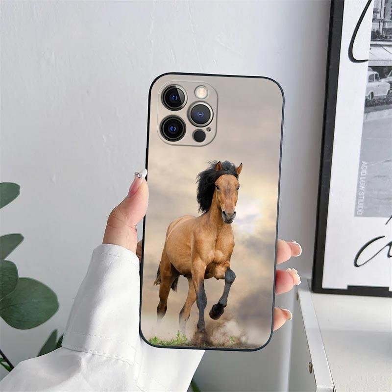 Black White Horses Galloping Phone Case for iPhone 11 15 Pro Max Case Coque 14 Plus 13 Pro 12 X XS XR 7 8 SE 2020 TPU Soft Cover