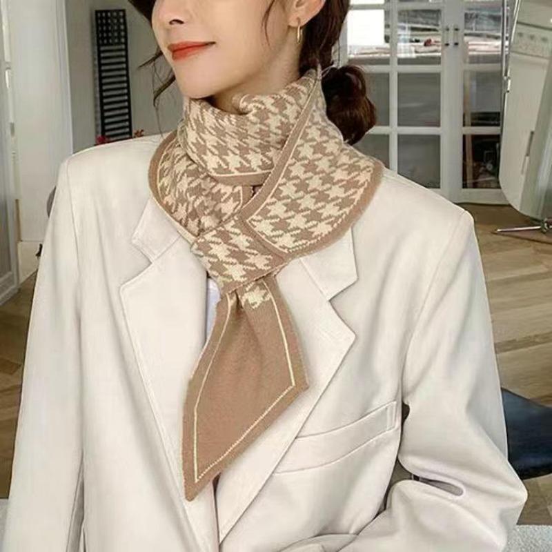 Retro Warm Knitted Wool Button Scarf Women's Fashion Versatile Split Neck Cover Cold Neck Protection Shawl