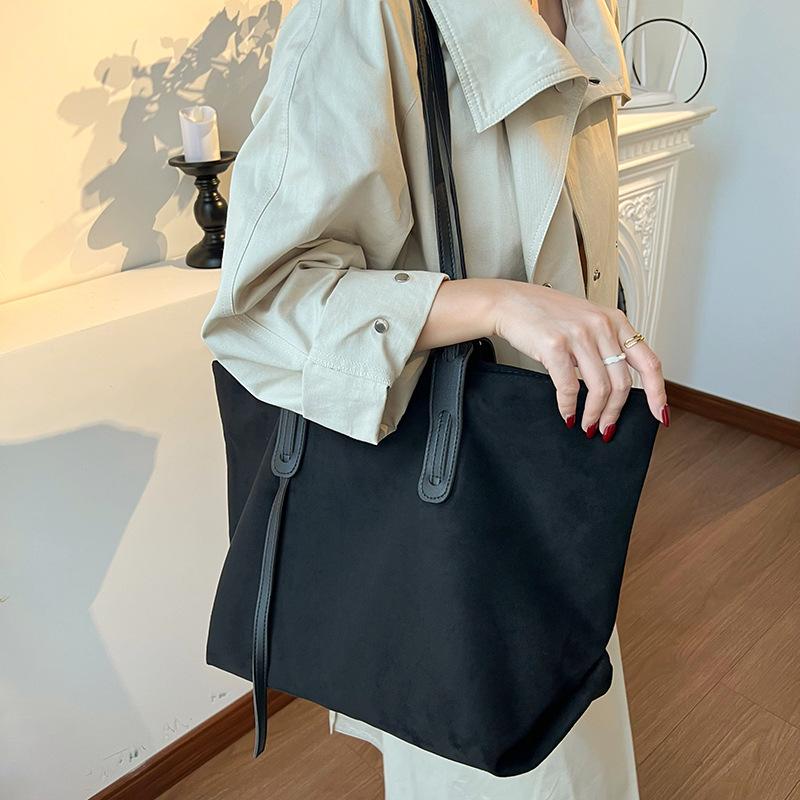 Tote bag women's 2025 new large-capacity commuter bag autumn casual fashion shoulder bag college student class bag