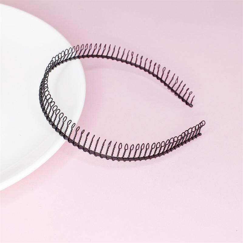 Adjustable Metal Wavy Hairband for Long Hair - Unisex Celebrity Style