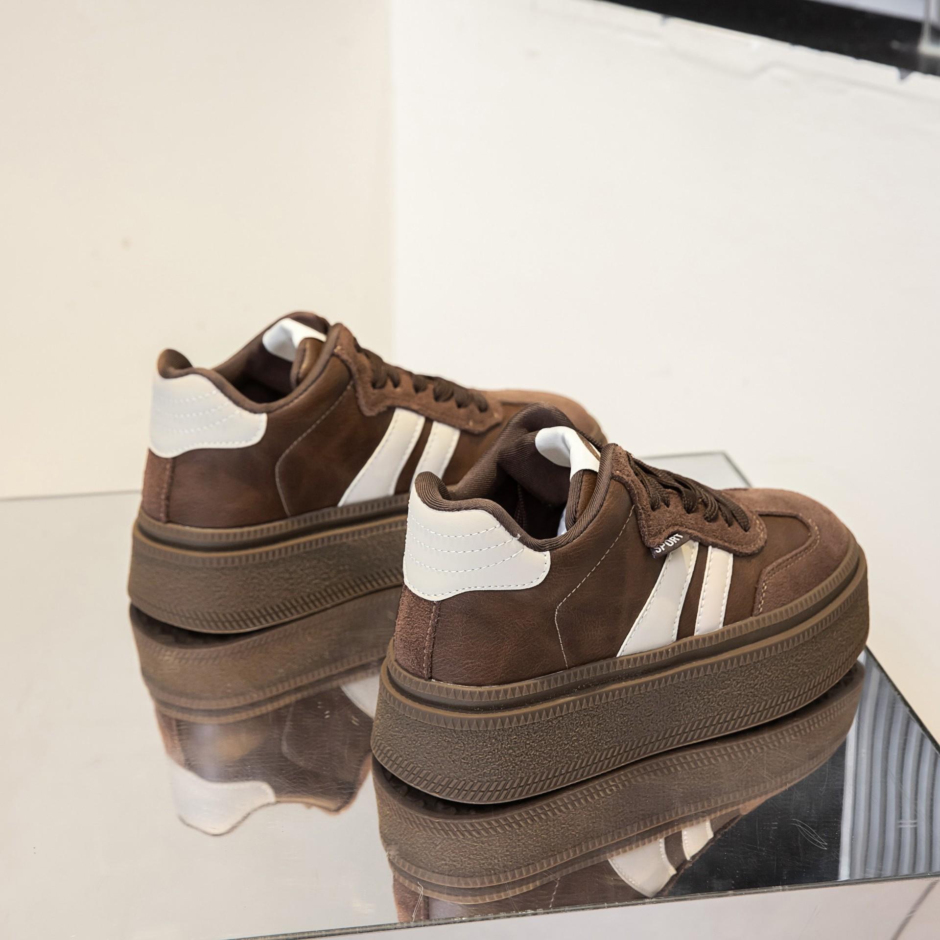 

Leather retro platform red women s summer new sports versatile casual board shoes tide 40 коричневий