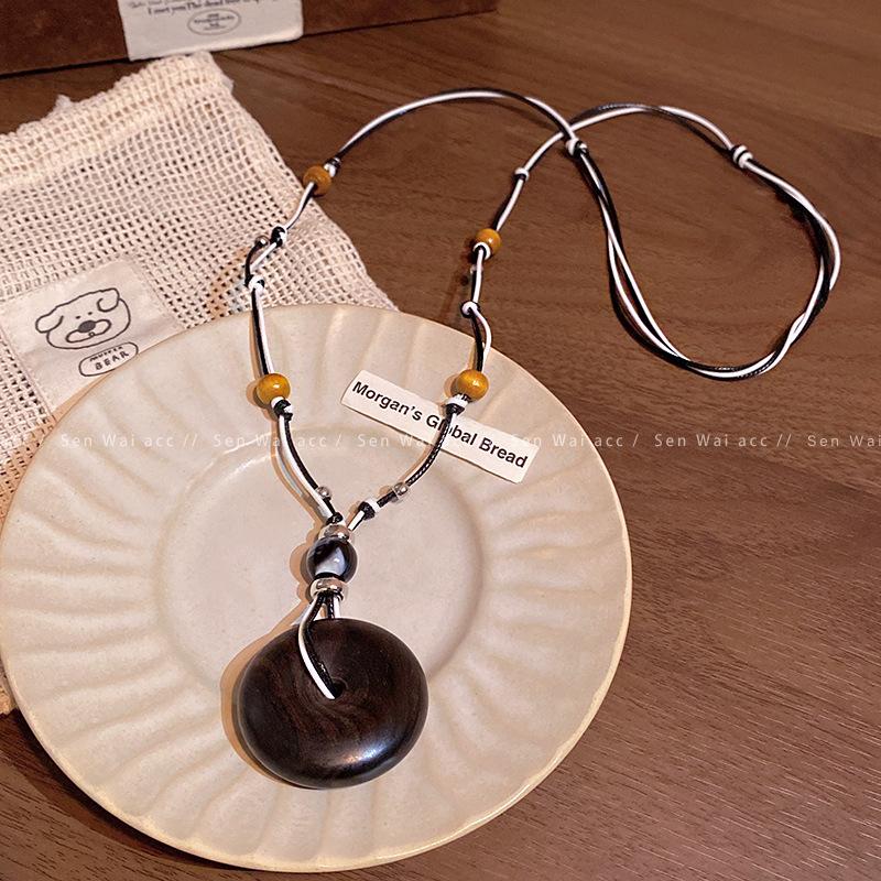 New Chinese wooden safety buckle pendant necklace female retro ethnic style pull rope sweater chain necklace