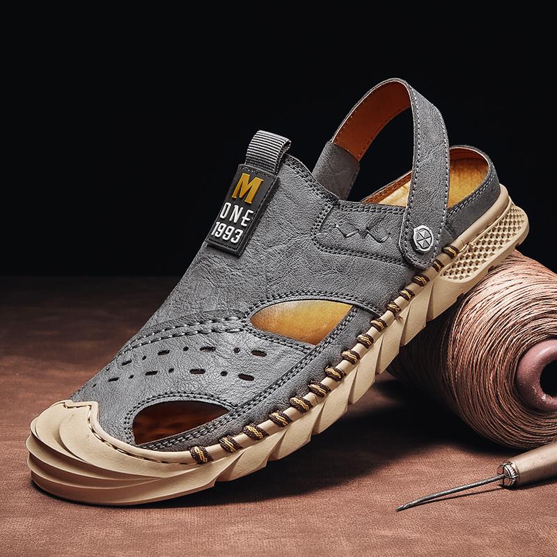 Classic Mens Sandals Summer Black Leather Male Beach Sandals Soft Comfortable Male Outdoor Beach Slippers Slip-ON Man Sandals