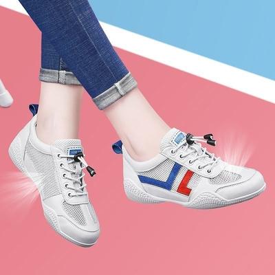 Netzschuhe kleine weiße Schuhe Sommer neu atmungsaktives Mesh vielseitig dünn lässig flach Frühling und Herbst Sport-Board-Schuhe Damen
