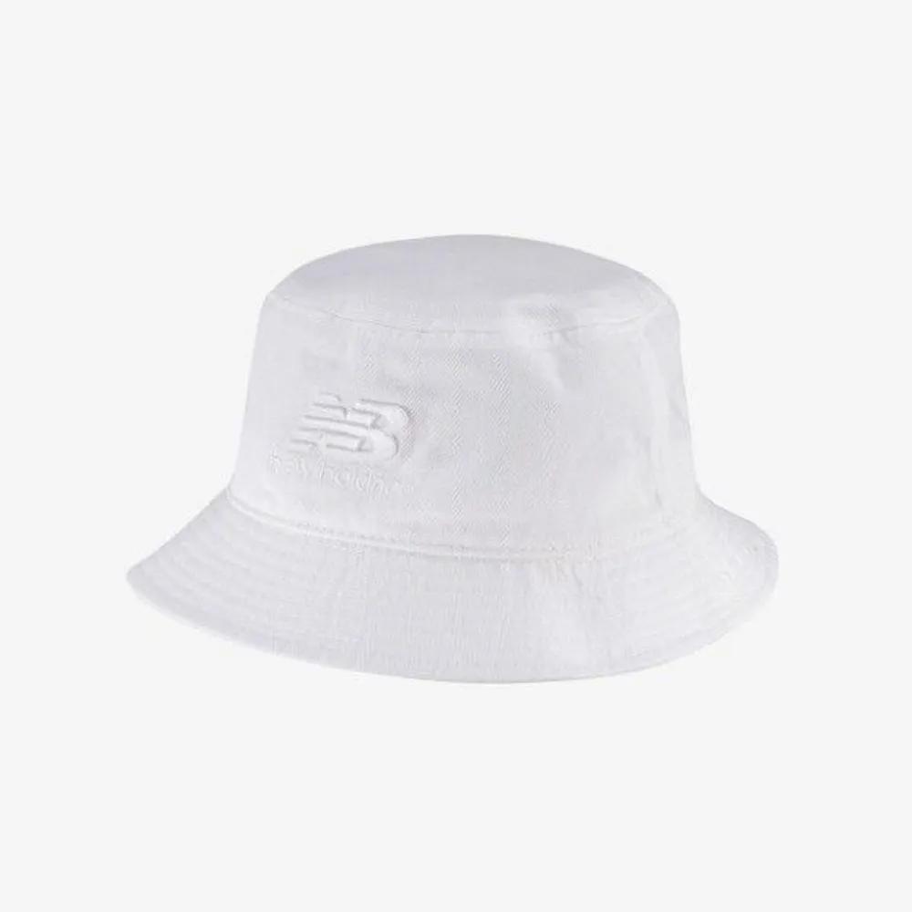[New Balance] Hat BQK NBGDDSL105-10 Washed Big Logo Bucket Hat white series
