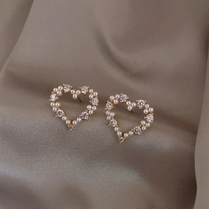 South Korea Small Fresh Sweet Cute Heart Crystal Stud Earrings Temperament Geometric Round Pearl Zircon Party Earings for Women