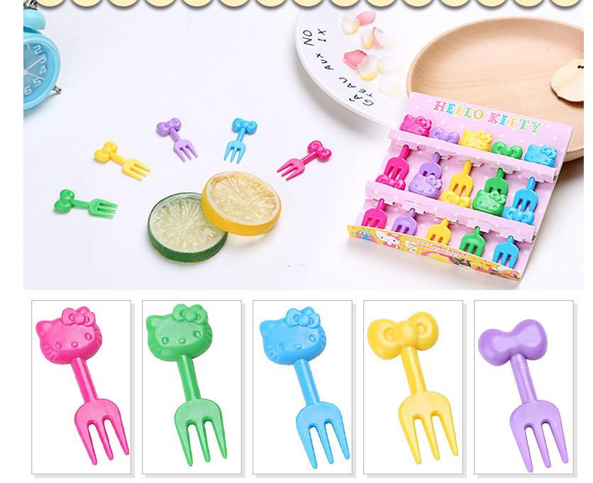 Animal Farm Mini Bento Picks: Cute Plastic Fruit Forks for Children's Bento Decoration