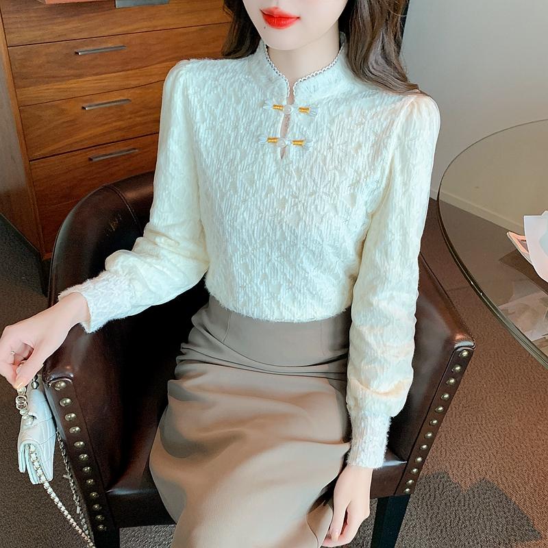 New 2024 Fashion Winter Chinese Style Long Sleeve Stand Collar Apricot Velvet Lace Blouse Shirt Women Tops Blouses Shirts J806