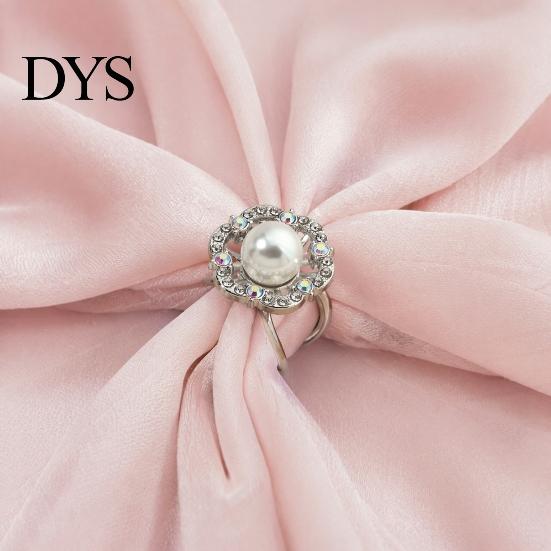 Feminine Scarf Accessory Retro Flower Ring, Faux Pearl Rhinestone Clip, Elegant Decorative Silk Holder for Women Neckerchiefs Shawls Shirts Ring