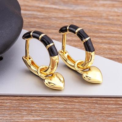 

Nidin New Fashion Design 5 Candy Colors Enamel Dripping Oil Heart Pendant Hoop Drop Earrings Valentine s Day Gift Party Jewelry чорний