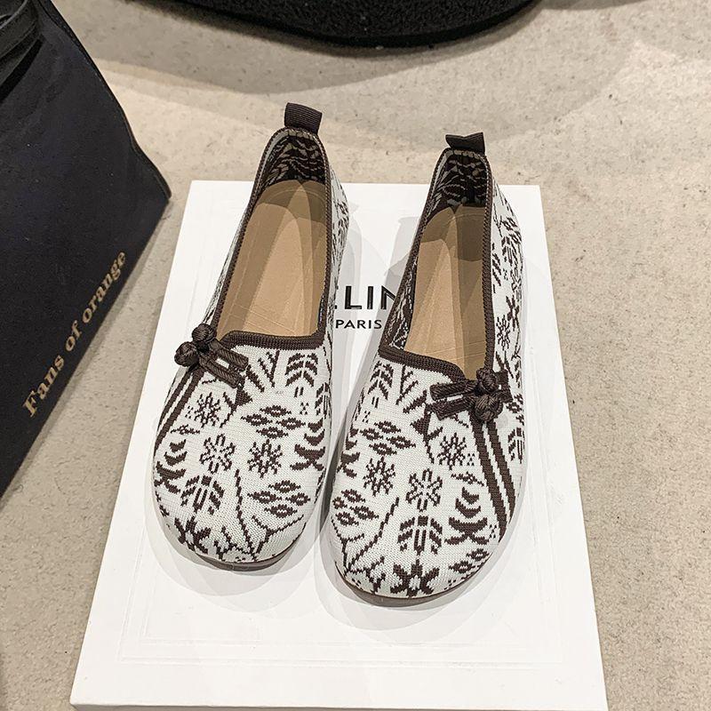 

Весенне-летние новые тканевые туфли женские туфли мягкая подошва нескользящие с неглубоким вырезом дышащие туфли для мамы ленивые туфли низкие плоская подошва 41