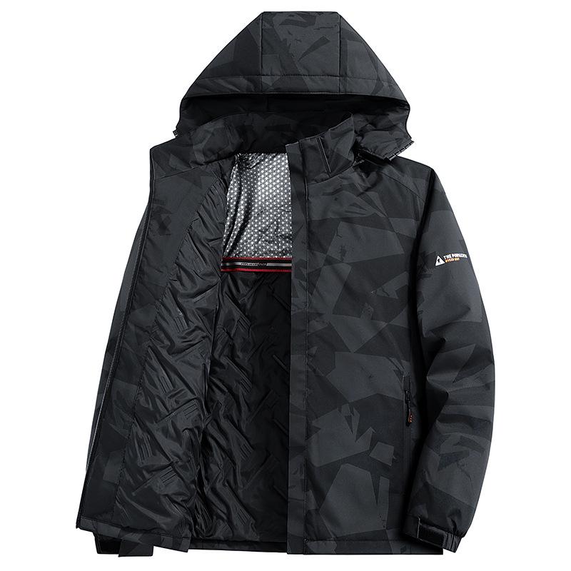 

Познакомьтесь с нашим эксклюзивным ассортиментом мужских курток с хлопковой подкладкой, представленных в плотных, теплых моделях с капюшоном, выполненных из инновационных материалов на основе графенового хлопка. XL чёрный