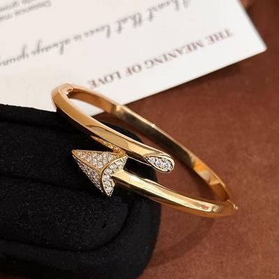 European and American Popular Diamond-encrusted Arrow Bracelet Sense Niche Personalized Jewelry