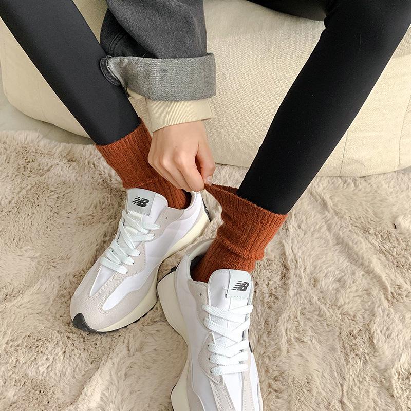 Women's Winter Wool Mid-Calf Socks, Trendy Korean and Japanese Style, Knee-High, Solid Color.