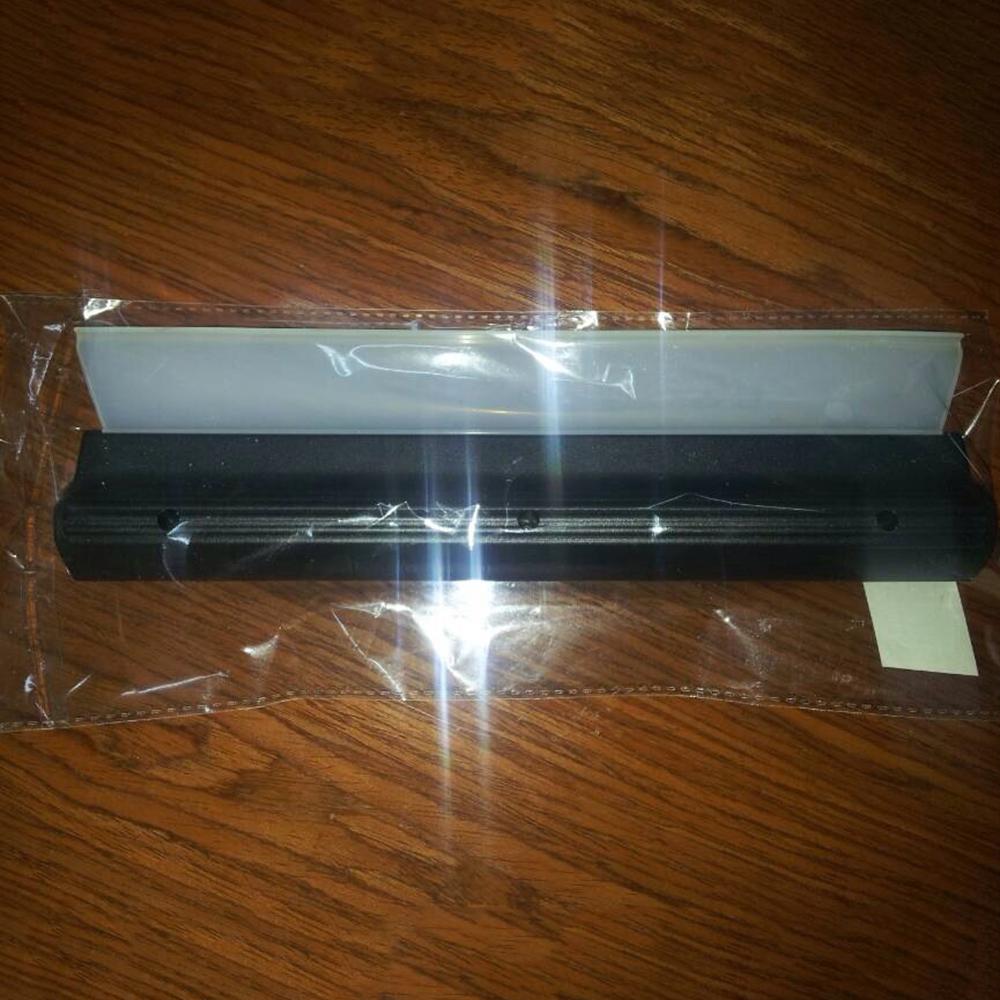 Shape Clean Brush Car Wash Windshield Wiper Tablets Car Cleaning Glass Window Detailing Brush for Cleaning Tool Accessories