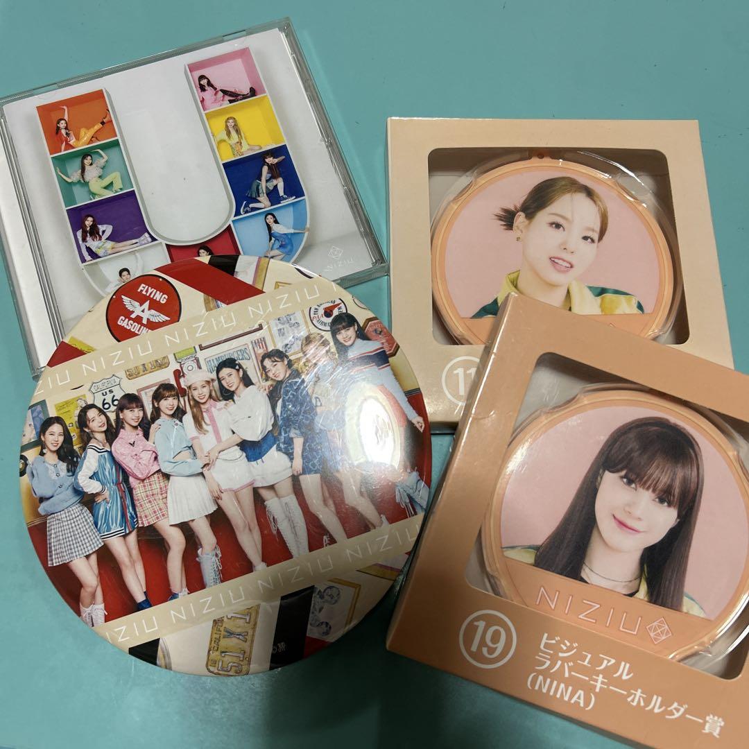 

[Б/У] Набор CD и держатель для фотографий NiziU