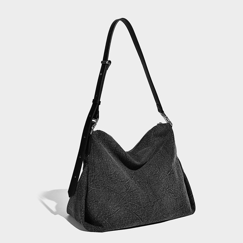 Niche Casual Denim Tote Bag for Women 2025 New Autumn Winter Large Capacity Commuter Shoulder Crossbody Bag