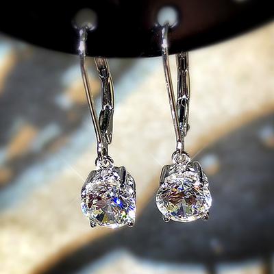 Huitan Ausverkauf Einfache Hängeohrringe für Damen Runder Zirkonia-Anhänger Elegant Weibliches Accessoire Geschenk Modeschmuck