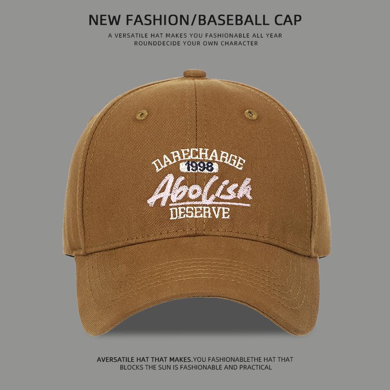 

New trendy brand embroidered baseball cap men s and women s fashion cap shows small face Adjustable коричневый