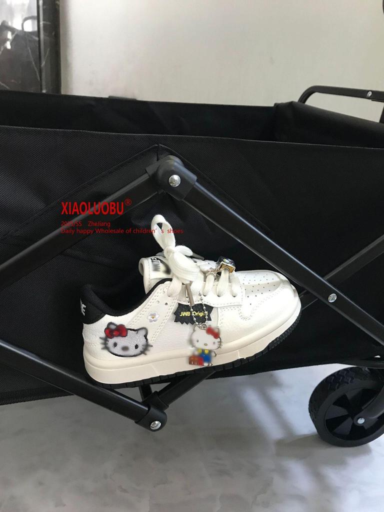 Cute Cartoon Embroidery Parent-Child White Shoes - Girls' and Boys' New Year's Style Versatile Sneakers for Spring 2026.