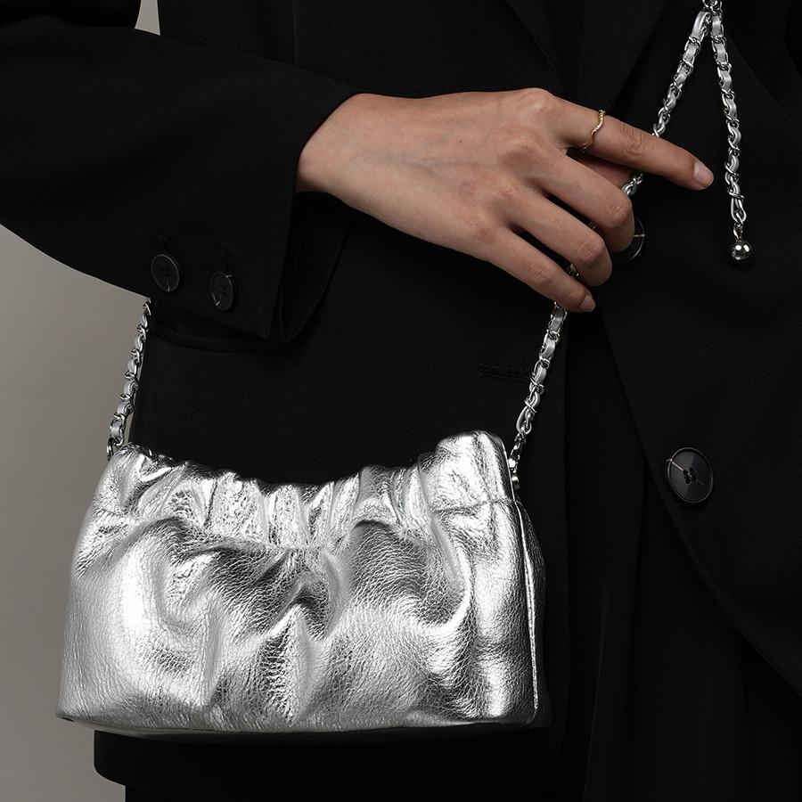 Folded Cloud Bag, New Underarm Chain Bag, Cowhide Shoulder Messenger Bag, Golden Ball Bag.