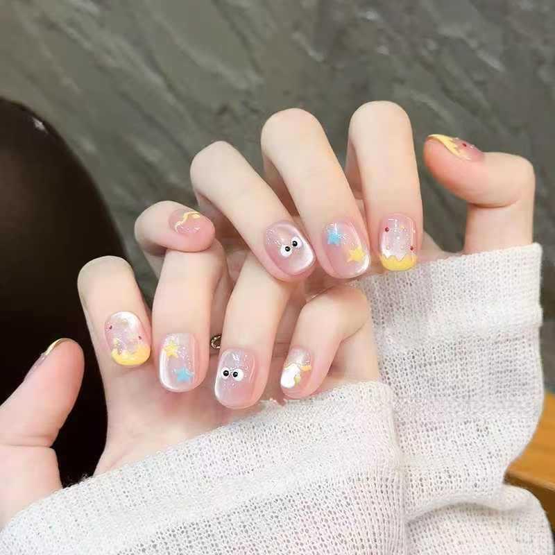 

Handmade Pink Ice Cat Eye Gradient Nails with Transparent Glass Beads