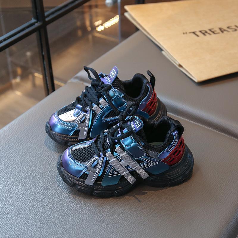 

Спортивная обувь для девочек 2025 весна и осень новая детская модная легкая обувь папы повседневная нескользящая обувь для бега для мальчиков 26