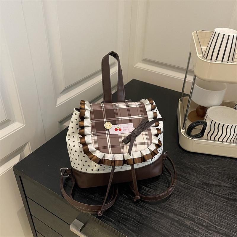 

School Backpack With Durable Material For Daily Use And Trendy Fashion