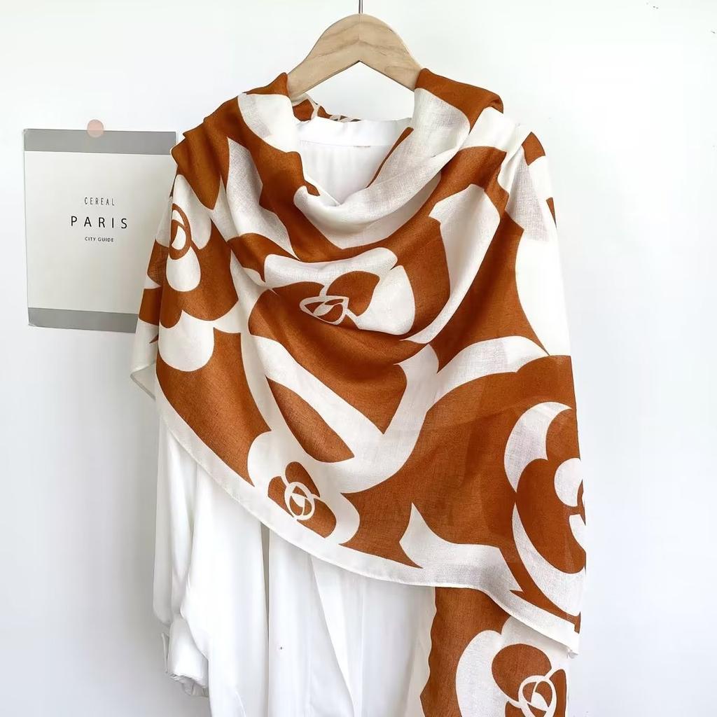 Geometric Chic Satin Scarf - Large, Luxurious Color Block Design - Imitated Silk, Windproof, Versatile Head Wrap & Beach Accessory for Travel Styling