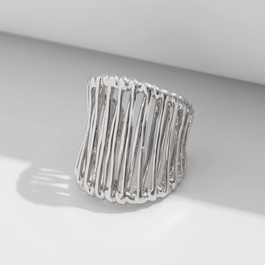 European & American Stacked Style Irregular Alloy Rings: Intersecting Line Hollow Open Ring Set