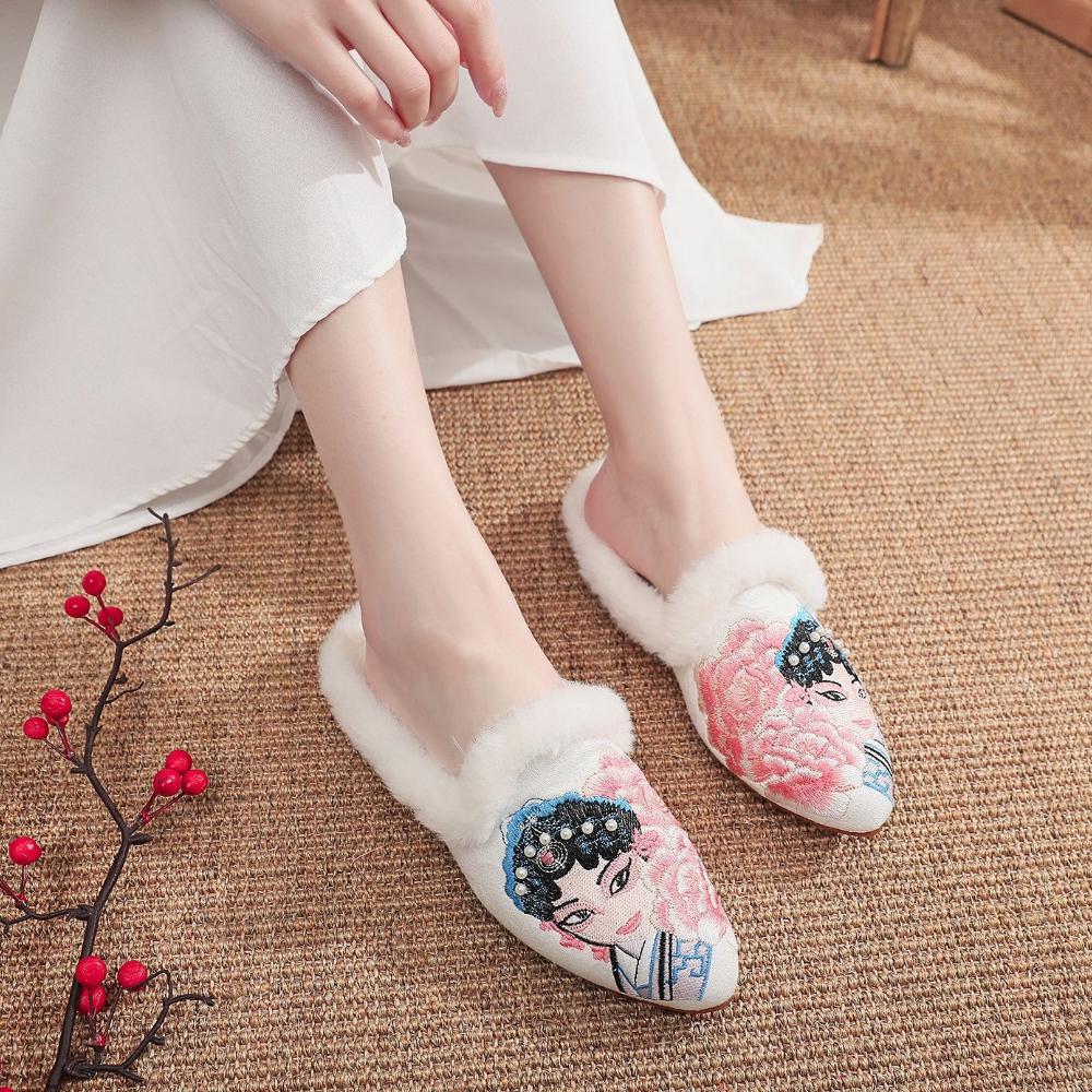 Pantoufles en tissu de coton pour femmes à la mode Broderie Opéra de Pékin Nuage Auspicieux Diapositives Confortables Dames Maison Extérieur Chaussures Pointues