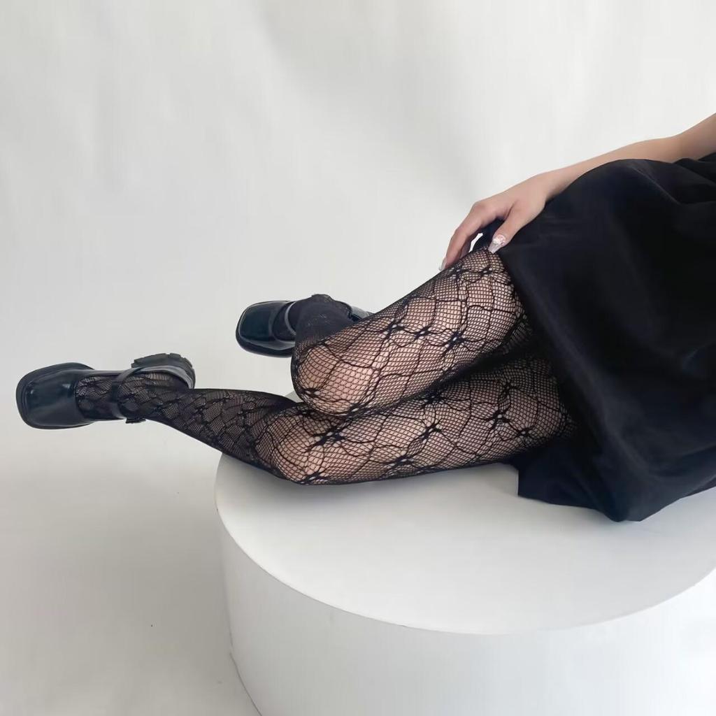 Retro Floral Jacquard Fishnet Stockings, Y2K Black Anti-Snag Stockings for Women
